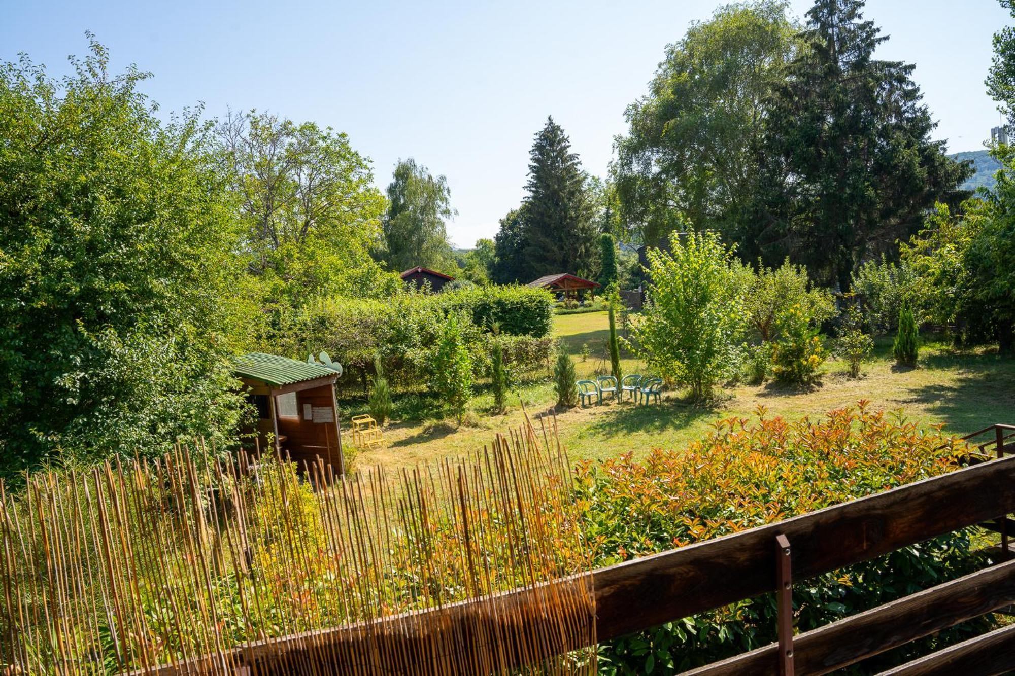 Le Grand Nid - Maison Alveole Bed And Books Sciez Exterior foto